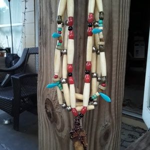 Handmade Indian artifact Necklace-Chirt Arrow